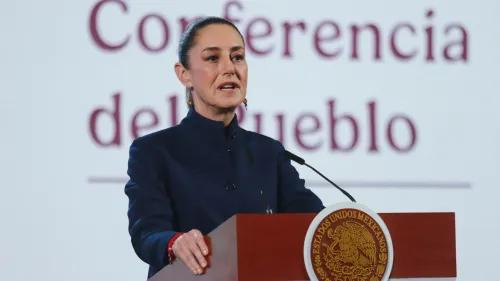 الرئيسة كلاوديا شينباوم تتحدث خلال مؤتمر صحفي حول استقبال المهاجرين غير المكسيكيين في المكسيك، مع التركيز على الهجرة والتعاون مع الولايات المتحدة.